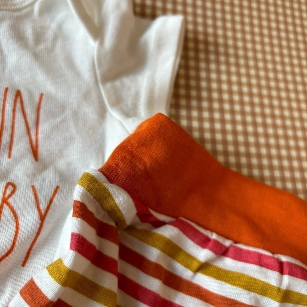 RAE DUNN PUMPKIN SPICE BABY 3 piece set bodysuit/pants & hat.Baby boy girl 0-3mo